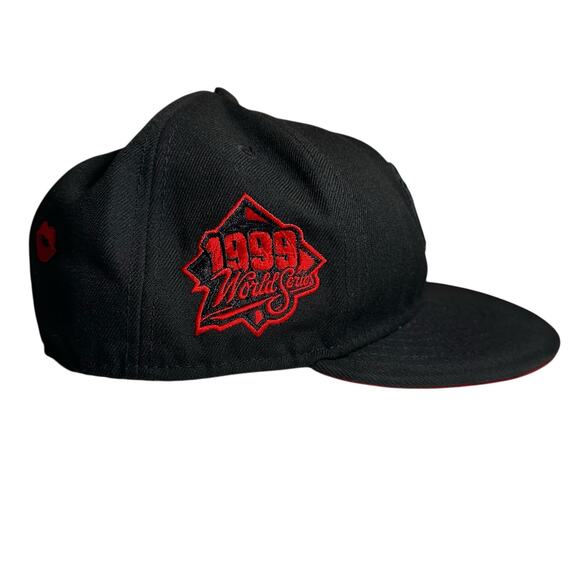 Vintage New York Yankees 1999 World Series Red Lips Cap Hat Black Size 7 3/8 MLB - Picture 2 of 6